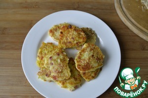 Кабачковая лжепицца с сырно-чесночным соусом