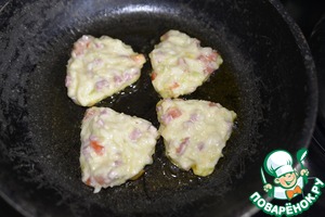 Кабачковая лжепицца с сырно-чесночным соусом