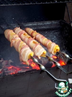 Картофельно-сырный кебаб в беконе Картофельно-сырный кебаб в беконе