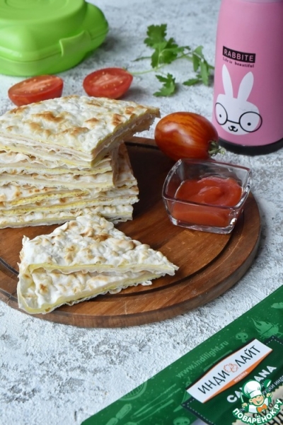 Кесадилья с яйцом и ветчиной из индейки Кесадилья с яйцом и ветчиной из индейки