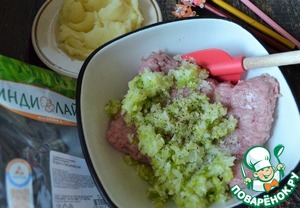 Котлеты из индейки и картофельного пюре Котлеты из индейки и картофельного пюре