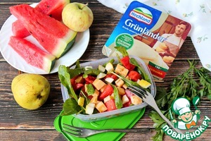 Легкий салат с арбузом