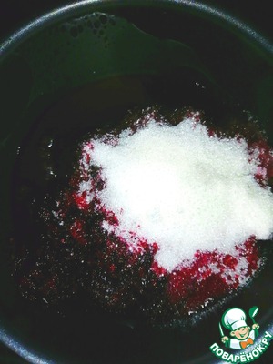 Муссовый торт с чёрной смородиной