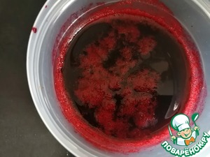 Муссовый торт с чёрной смородиной