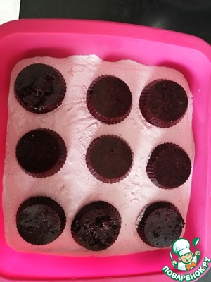 Муссовый торт с чёрной смородиной