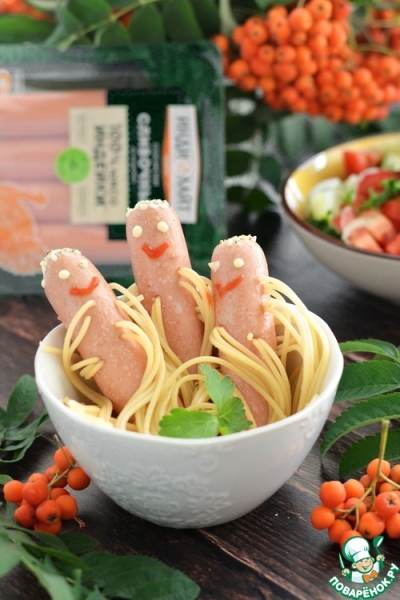 "Осьминожки" из сосисок и спагетти "Осьминожки" из сосисок и спагетти
