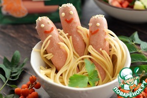 "Осьминожки" из сосисок и спагетти "Осьминожки" из сосисок и спагетти
