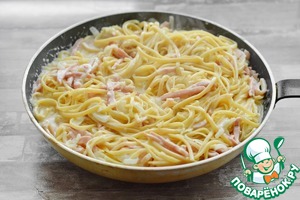 Паста лингвини с ветчиной и кальмарами Паста лингвини с ветчиной и кальмарами