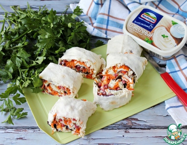 Рулет из лаваша с сыром и курицей Рулет из лаваша с сыром и курицей
