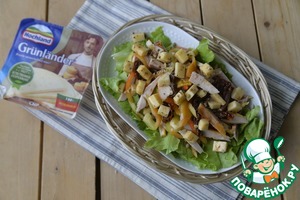 Салат из копчёной курицы и сыра