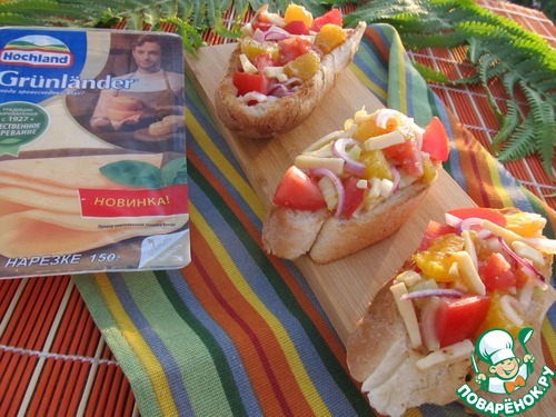 Салат из помидоров, сыра и апельсинов