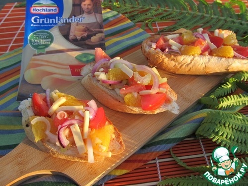 Салат из помидоров, сыра и апельсинов