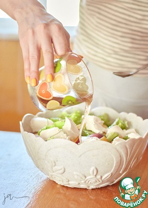 Салат с нектаринами, абрикосами и творожным сыром Салат с нектаринами, абрикосами и творожным сыром