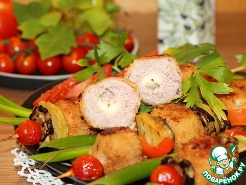 Шашлычки из крокетов с сыром и овощами