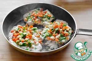 Стейк индейки с сырно-перечным топингом