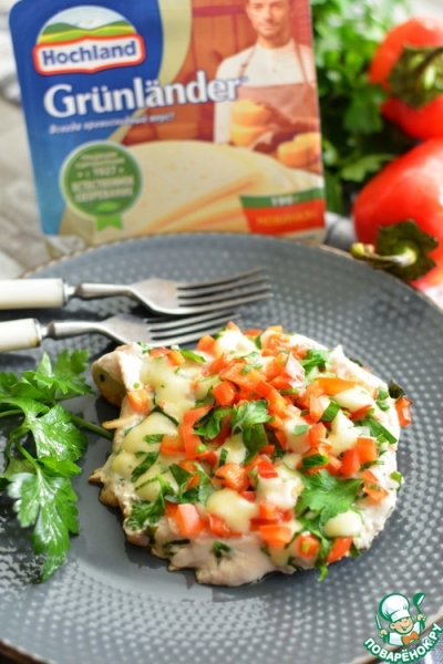 Стейк индейки с сырно-перечным топингом