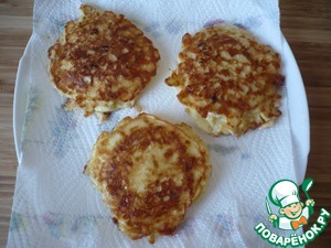 Сырная закуска с помидорами и яйцами