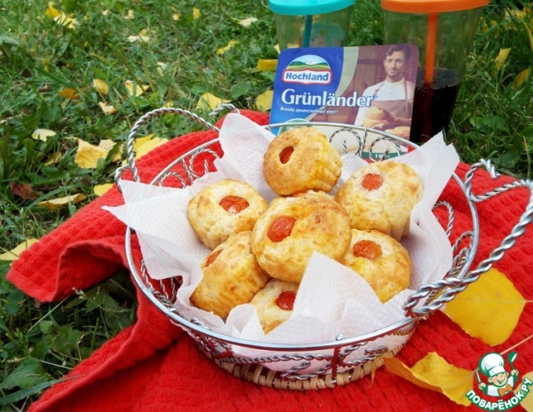 Сырные маффины с ветчиной и черри Сырные маффины с ветчиной и черри