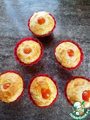 Сырные маффины с ветчиной и черри Сырные маффины с ветчиной и черри