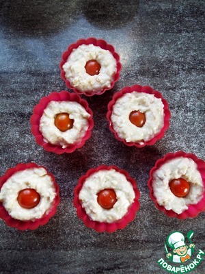 Сырные маффины с ветчиной и черри Сырные маффины с ветчиной и черри