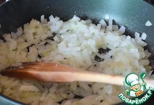 Сырный пирог из лаваша с жареным луком