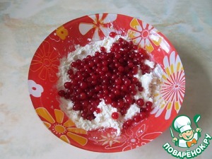 Треугольники из лаваша с творожно-ягодной начинкой Треугольники из лаваша с творожно-ягодной начинкой