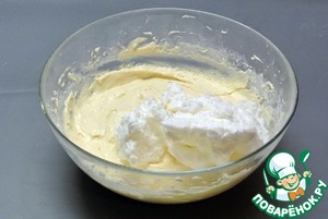 Вафельные трубочки с креветками и сыром