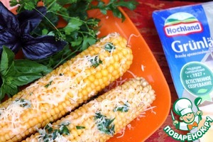 Варёная кукуруза со сливочным маслом и сыром Варёная кукуруза со сливочным маслом и сыром