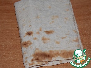 Закуска из лаваша с сыром и огурцом