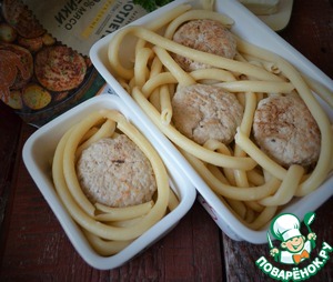 Запеканка макаронная с котлетами