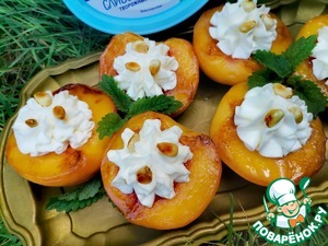 Жареные, карамелизированные персики с творожным кремом