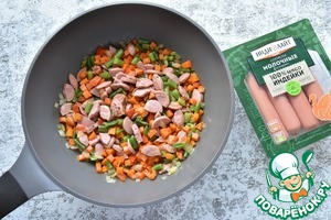 Жареный рис с сосисками по-китайски Жареный рис с сосисками по-китайски