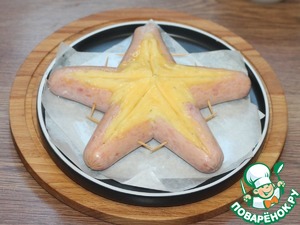 Звездочка из сосисок и картофельного пюре Звездочка из сосисок и картофельного пюре