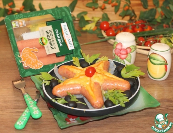 Звездочка из сосисок и картофельного пюре Звездочка из сосисок и картофельного пюре
