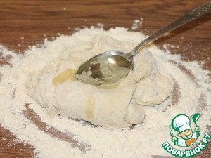 Закусочные слойки с колбасной начинкой Закусочные слойки с колбасной начинкой