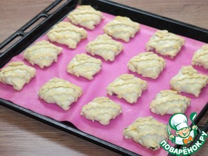 Закусочные слойки с колбасной начинкой Закусочные слойки с колбасной начинкой