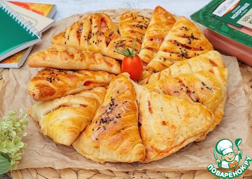 Закрытые мини-пиццы с сосисками