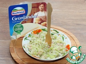 Блины с колбасой, сыром и кабачком