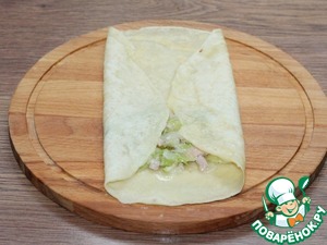 Блины с колбасой, сыром и кабачком