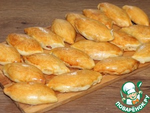 Пирожки с баклажаном, сыром и сосиской Пирожки с баклажаном, сыром и сосиской