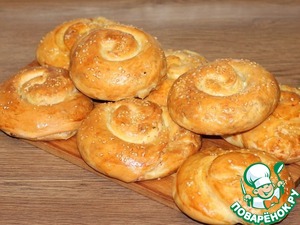 Дрожжевые лепешки на йогурте с начинкой Дрожжевые лепешки на йогурте с начинкой