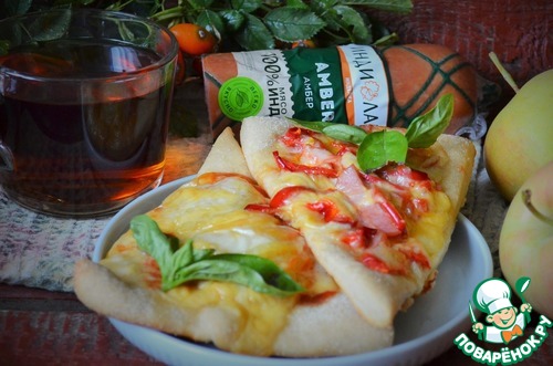 Мини пиццы с сервелатом и овощами Мини пиццы с сервелатом и овощами