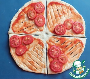 Закрытые мини-пиццы с сосисками