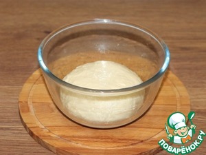 Закусочные слойки с колбасной начинкой Закусочные слойки с колбасной начинкой