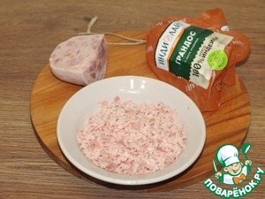 Закусочные слойки с колбасной начинкой Закусочные слойки с колбасной начинкой