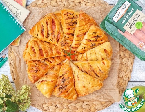 Закрытые мини-пиццы с сосисками