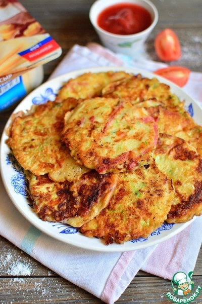 Кабачковые оладьи с колбасой и сыром Кабачковые оладьи с колбасой и сыром