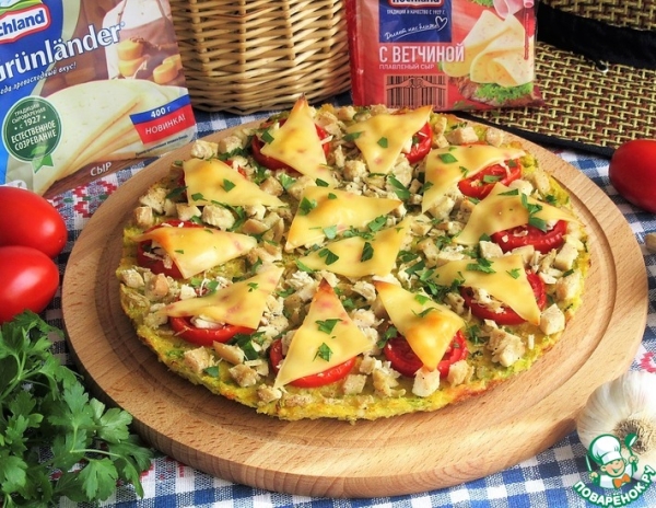 Кабачковая пицца "Два сыра" с курицей