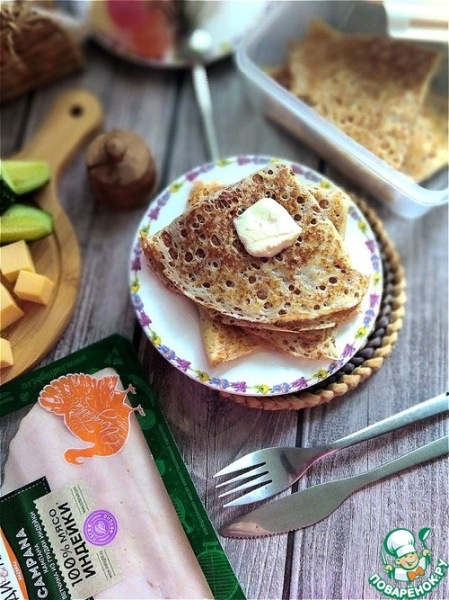 Тонкие ажурные дрожжевые блины с ветчиной