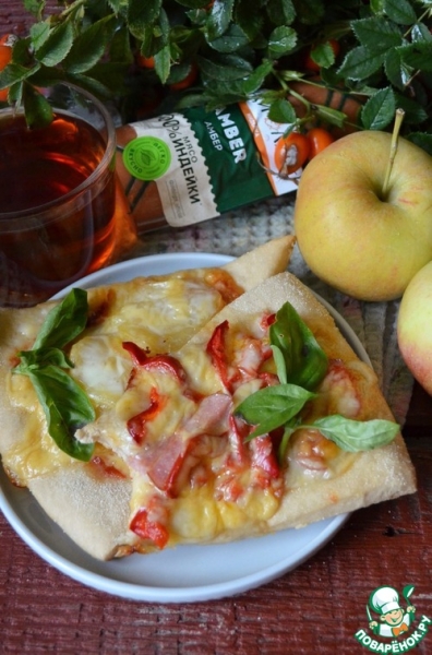 Мини пиццы с сервелатом и овощами Мини пиццы с сервелатом и овощами